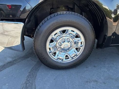Used 2018 Nissan NV 3500 SL RWD image 10