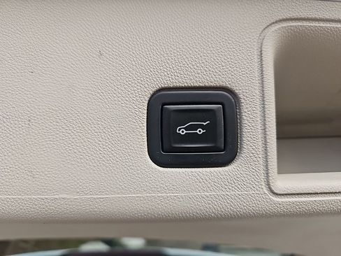 Used 2023 GMC Terrain Denali image 21