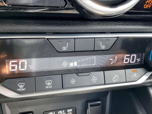Used 2025 Nissan Sentra SR w/ Midnight Edition FWD image 30