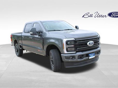 New 2026 Ford F250 Platinum AWD/4WD image 2