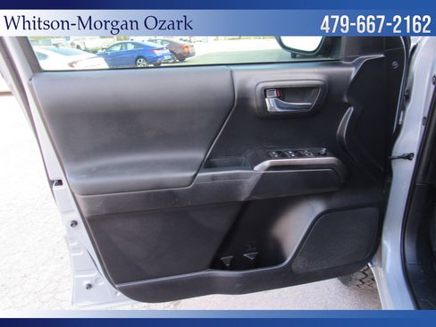 Used 2020 Toyota Tacoma TRD Off-Road image 24