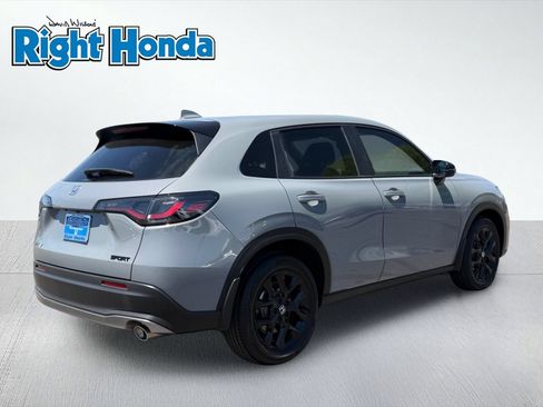 Certified 2024 Honda HR-V Sport image 8