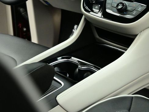 Used 2022 Chrysler Pacifica Limited image 39