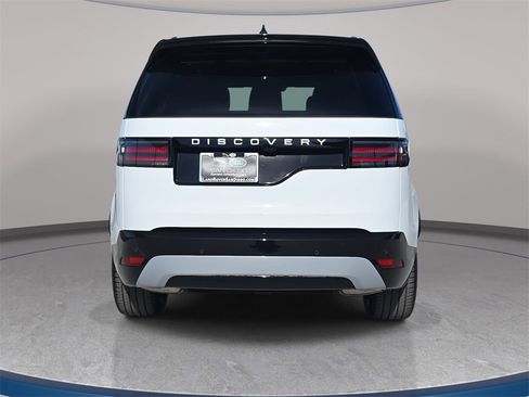 New 2026 Land Rover Discovery Limited Edition image 6