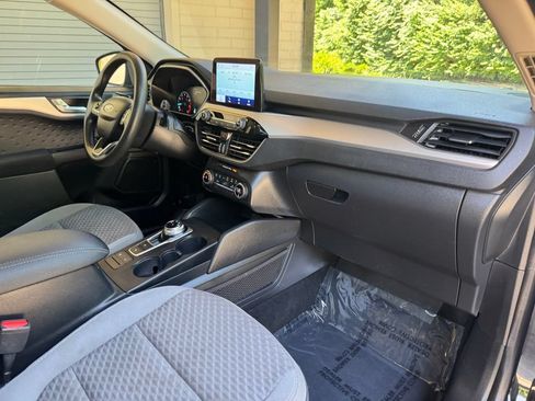 Used 2020 Ford Escape SE AWD/4WD image 25