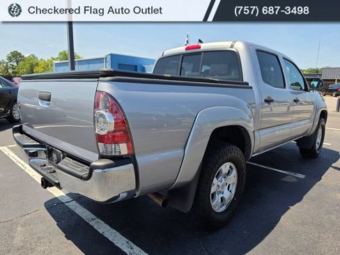 Used 2015 Toyota Tacoma 4x4 Double Cab w/ TRD Off-Road Package image 5