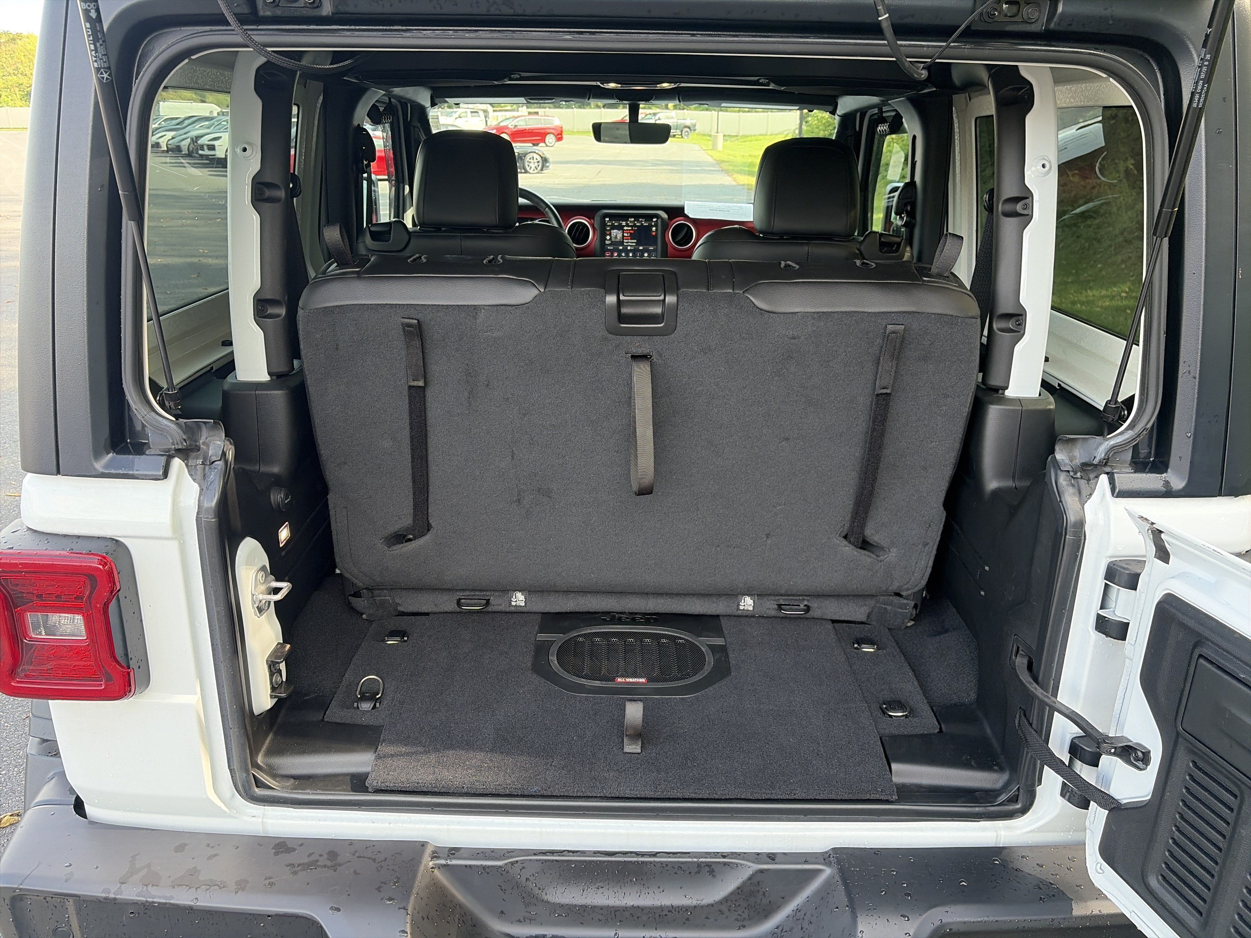 Used 2021 Jeep Wrangler Rubicon AWD/4WD image 23