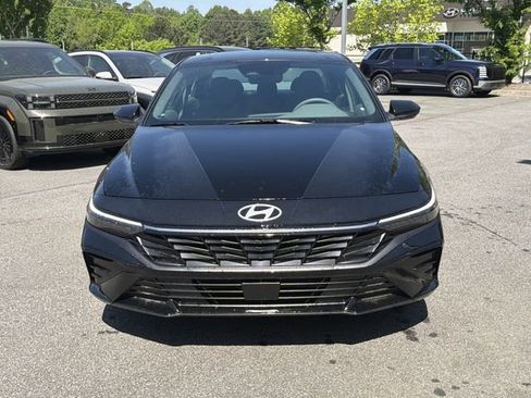 New 2026 Hyundai Elantra SEL Sport Premium FWD image 3