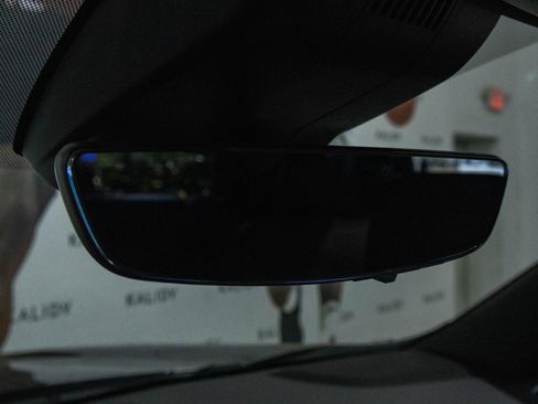 Used 2023 Chevrolet Tahoe High Country image 13