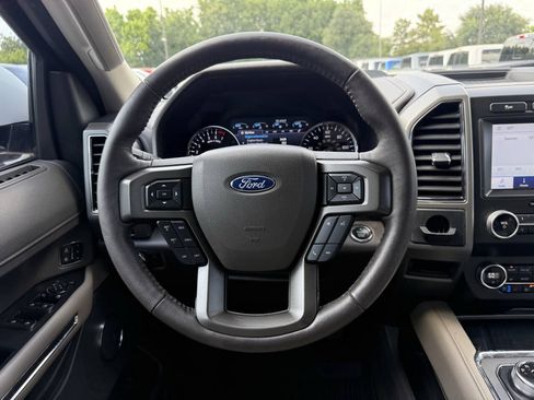 Used 2020 Ford Expedition XLT w/ Equipment Group 202A RWD image 24