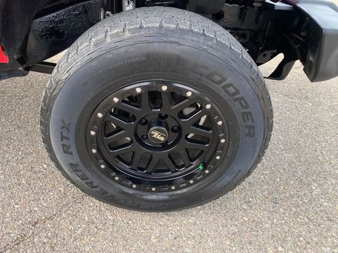 Used 2016 Jeep Wrangler Sport w/ Quick Order Package 24S image 28