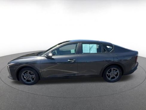 Used 2025 Kia K4 FWD image 9