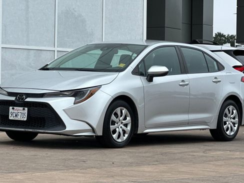 Certified 2022 Toyota Corolla LE image 10