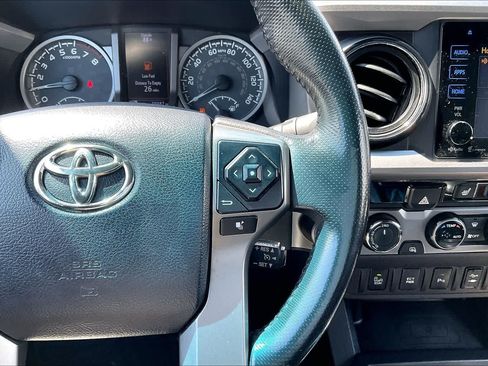 Used 2017 Toyota Tacoma Limited w/ Tow Package AWD/4WD image 25