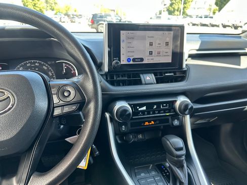 Certified 2025 Toyota RAV4 LE AWD/4WD image 20
