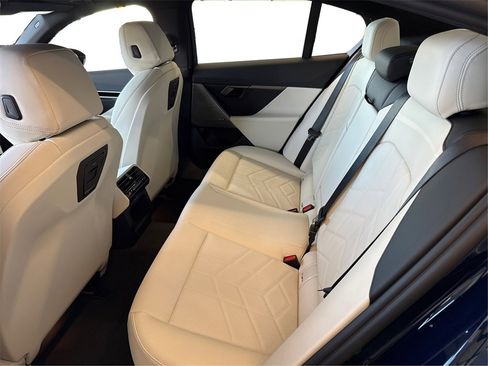 New 2026 BMW 530i image 10