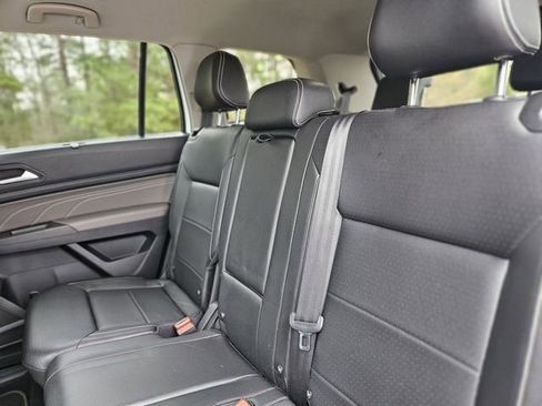 Used 2023 Volkswagen Atlas SE image 27