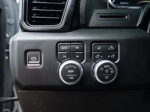 Used 2024 GMC Sierra 1500 AT4 w/ AT4 Premium Package AWD/4WD image 30