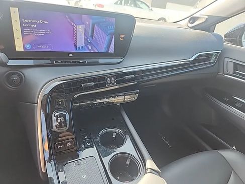 Used 2023 Toyota Mirai w/ Advanced Technology Package RWD image 5