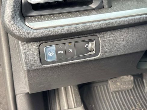 New 2026 Chevrolet Traverse LT w/ Enhanced Driving Package FWD image 27