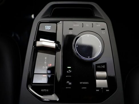 New 2026 BMW iX xDrive60 w/ Premium Package image 13