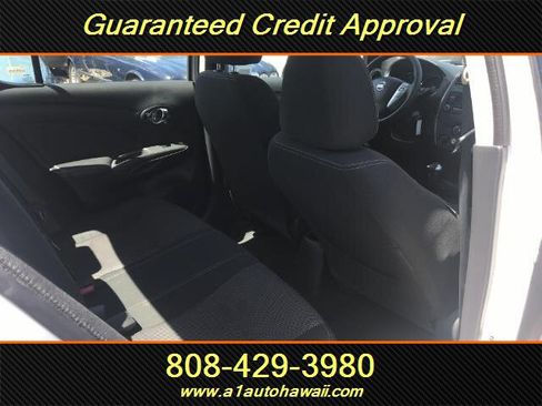 Used 2016 Nissan Versa SV FWD image 9