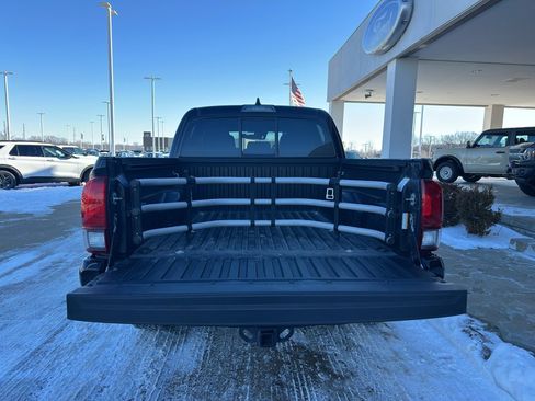 Used 2023 Toyota Tacoma SR image 9