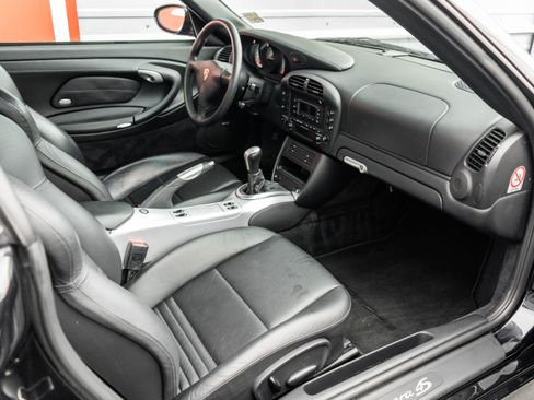 Used 2003 Porsche 911 Carrera 4S AWD/4WD image 19