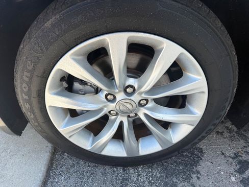 Used 2015 Chrysler 200 C FWD image 13