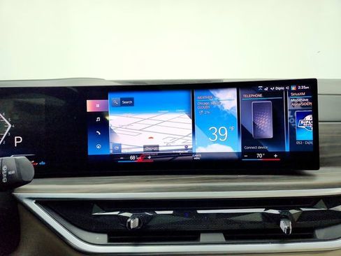 Used 2023 BMW X7 xDrive40i w/ M Sport Package image 23