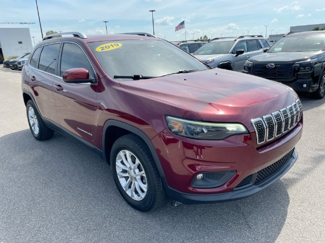 Used 2019 Jeep Cherokee Latitude w/ Popular Appearance Group AWD/4WD image 7