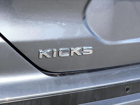 Used 2024 Nissan Kicks S FWD image 10