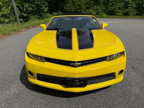 Used 2015 Chevrolet Camaro LT RWD image 19
