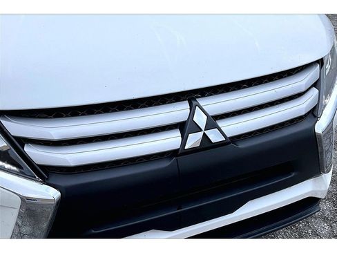 Used 2018 Mitsubishi Eclipse Cross ES FWD image 30