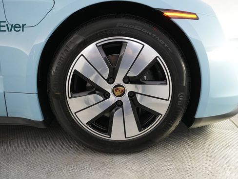 Used 2023 Porsche Taycan RWD image 20