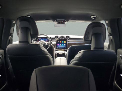 Certified 2025 Mercedes-Benz GLC 300 image 8