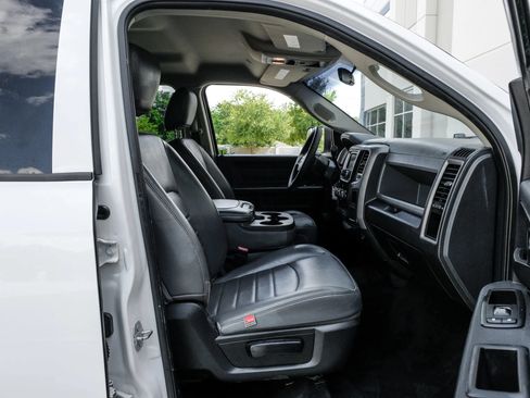 Used 2017 RAM 2500 Tradesman w/ Popular Equipment Group AWD/4WD image 39