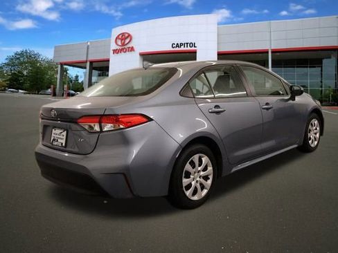 Used 2024 Toyota Corolla LE image 2