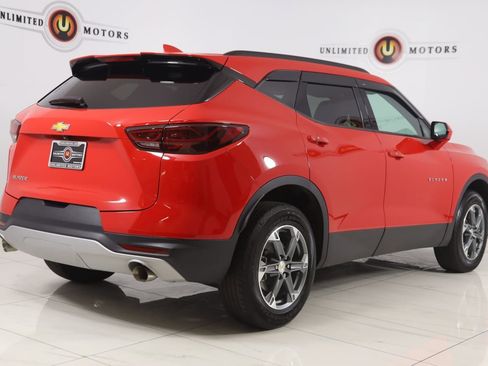 Used 2024 Chevrolet Blazer LT w/ Convenience Package FWD image 3
