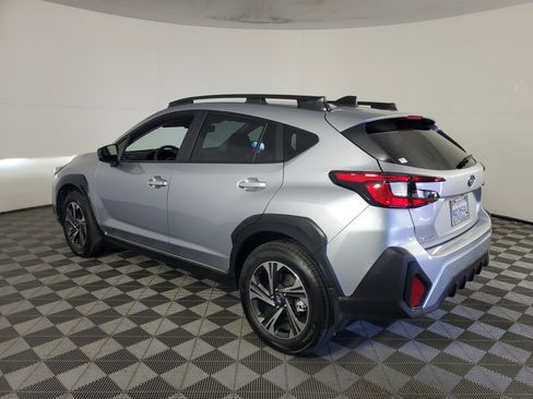 Used 2024 Subaru Crosstrek 2.0i Premium image 6