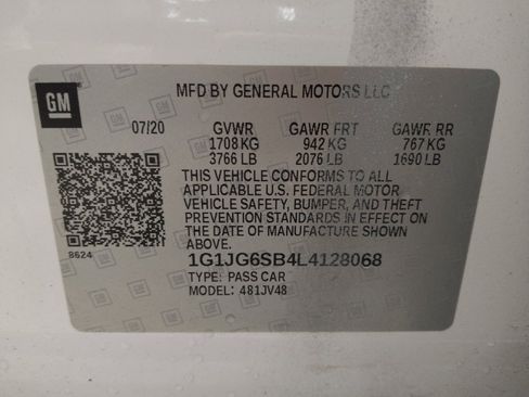 Used 2020 Chevrolet Sonic LT image 33