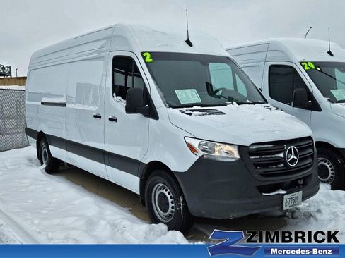 Used 2024 Mercedes-Benz Sprinter 2500 image 1