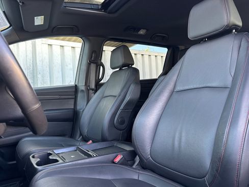 Used 2025 Honda Odyssey Sport-L image 23