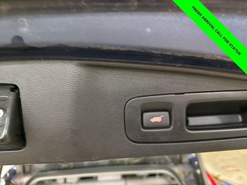 Used 2017 Honda CR-V Touring image 16
