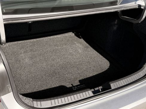 Used 2020 Volkswagen Jetta R-Line image 27