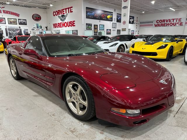 Used 2003 Chevrolet Corvette Coupe w/ Preferred Equipment Group RWD image 22