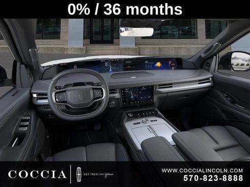 New 2025 Lincoln Navigator Reserve w/ Jet Appearance Package AWD/4WD image 9