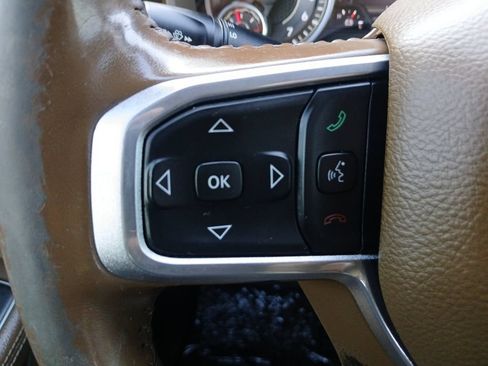 Used 2020 RAM 1500 Laramie RWD image 11