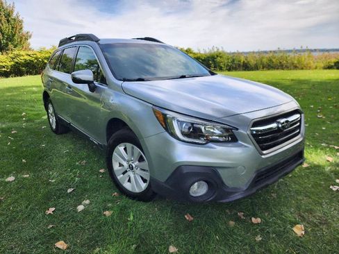 Used 2019 Subaru Outback 2.5i Premium AWD/4WD image 4