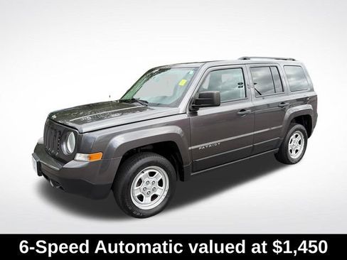 Used 2016 Jeep Patriot Sport FWD image 3